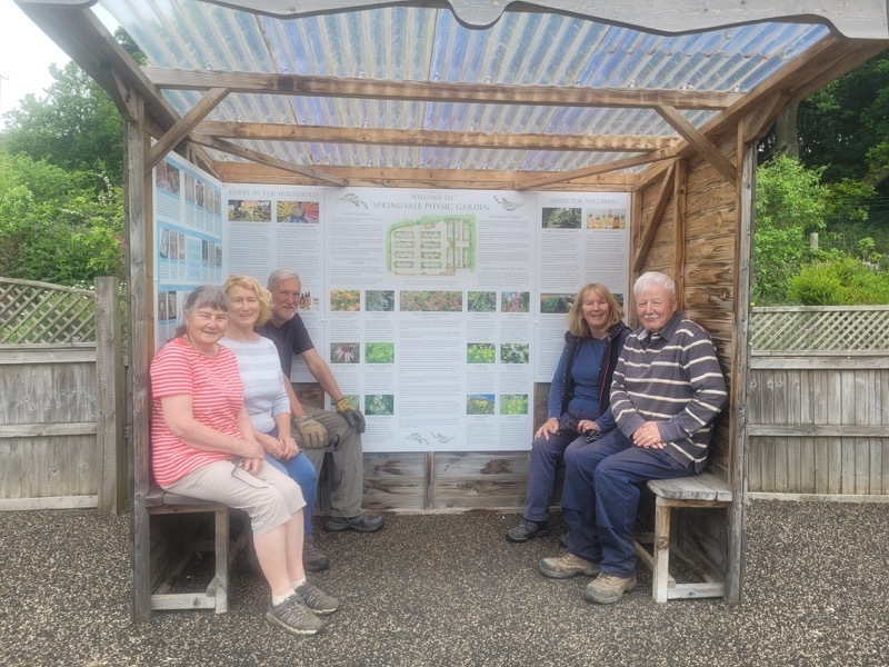 Other image for Barnsley’s best garden: Volunteers chip in to make Springvale a success